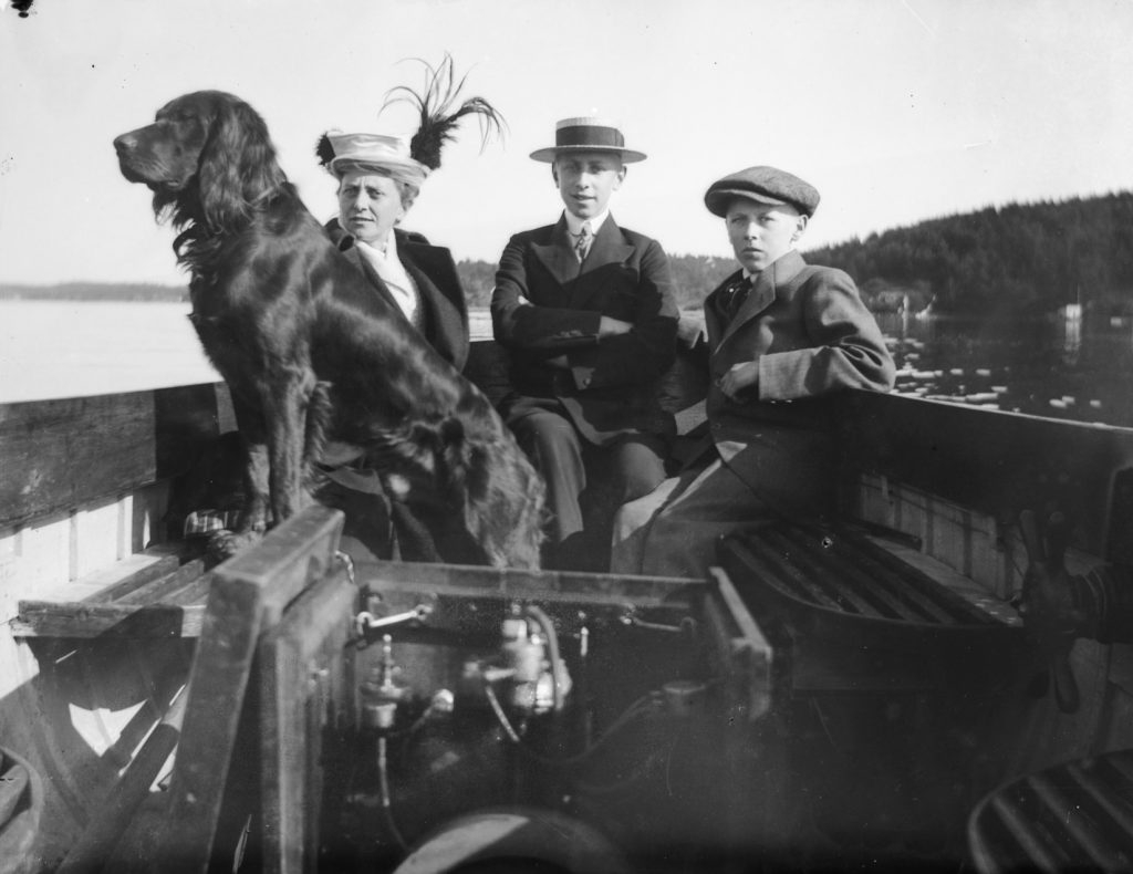 På tur i Tromøysund sommeren 1916