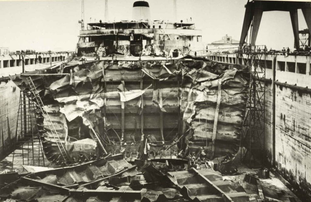 Store ødeleggelser på M/T "Ronastar" etter eksplosjonen i 1965