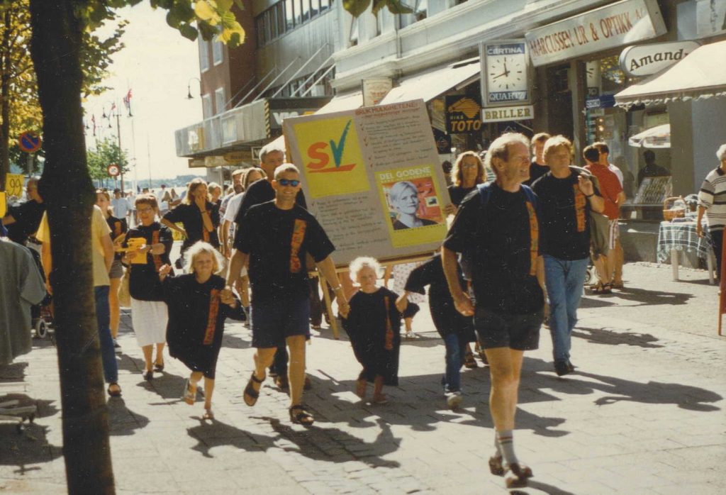 SV under valgkampåpningen i Arendal 23.08.1997
