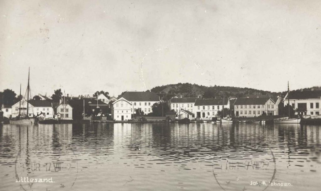 Lillesand havn rundt 1900