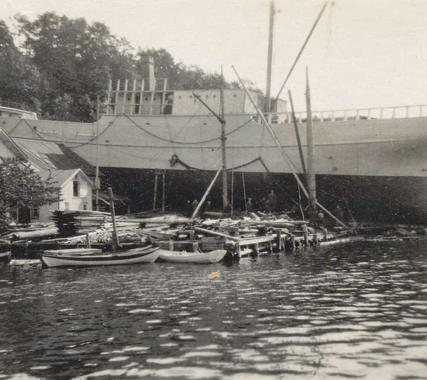 D/S "Ora" ved Bratteklev skipsverft 29.08.1923