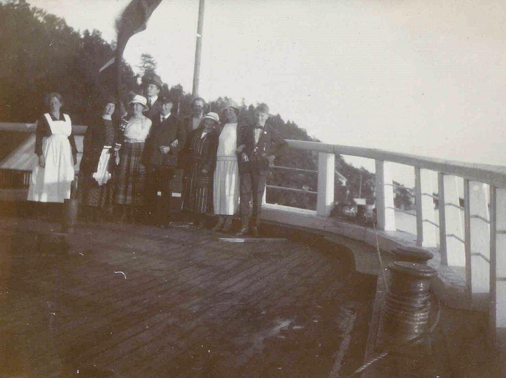Om bord i D/S "Ora" etter stabelavløpningen 29.08.1923