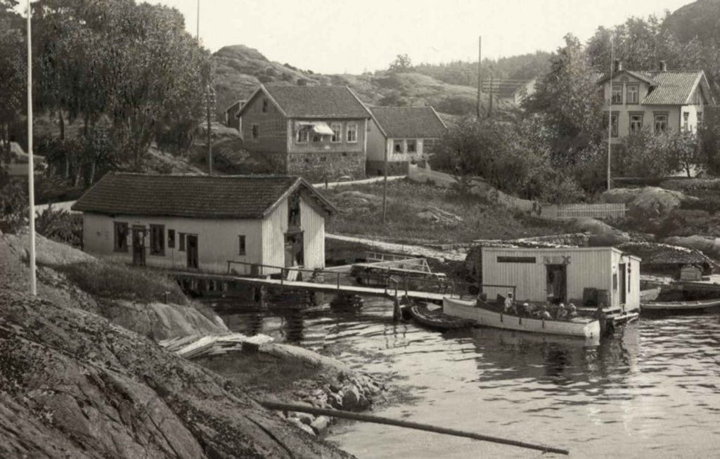 Parti av Borøya rundt 1910. Telegrafstasjonen midt i bildet.