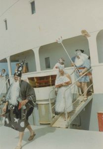 Kong Neptun ankommer med sitt følge under linjedåp om bord i "Beatrice" 1968