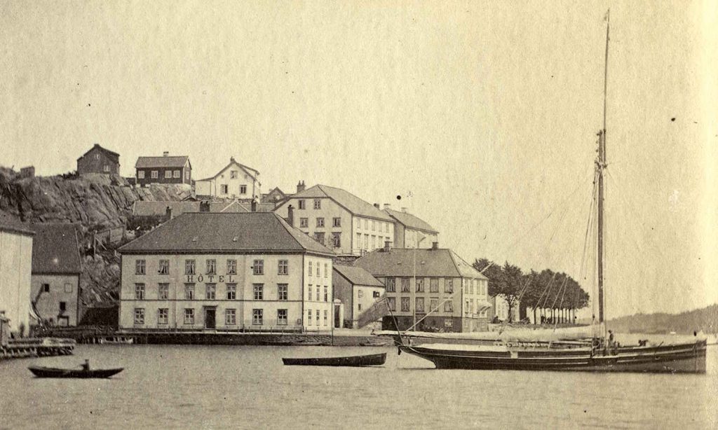 Schnurbusch Hotel i Arendal rundt 1865. Foto: Hans Peter Nielsen