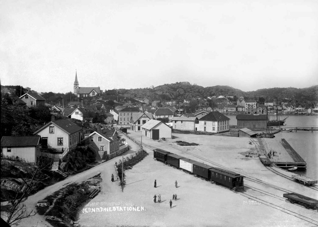 Grimstad Jernbanestasjon september 1907 Fløistadsamlingen