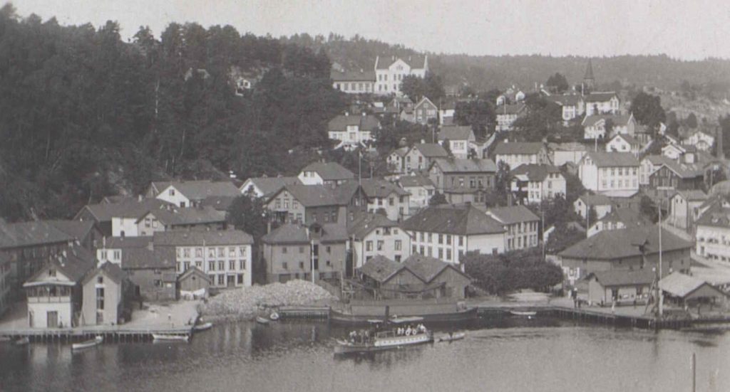 D/S "Rival" utenfor Tvedestrand rundt 1900
