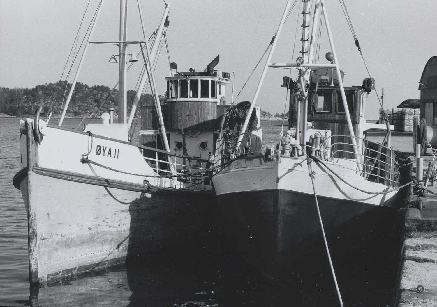 "Øya II" og "Øya III" ved kai i Lillesand 1976. Foto: Fædrelandsvennen