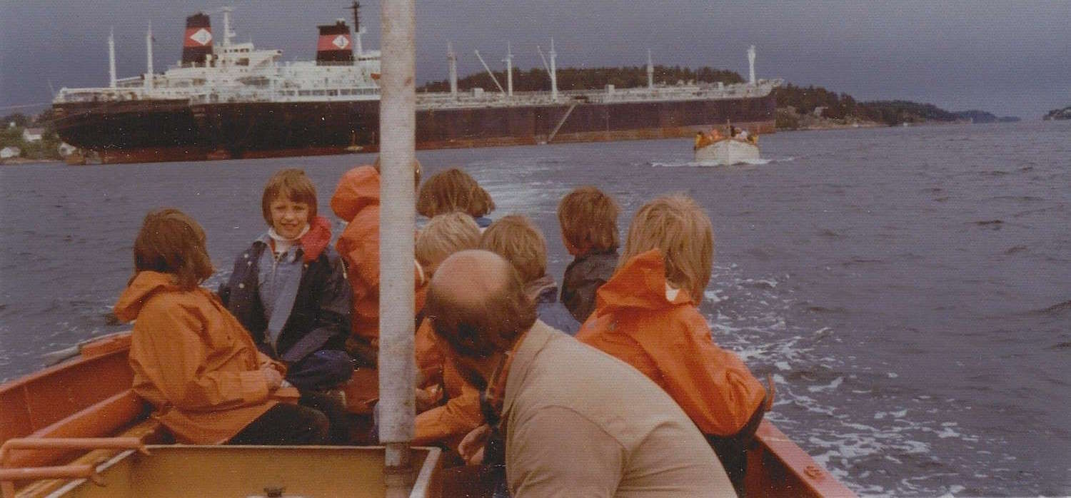 Elever fra Grefsen skole på tur i livbåtene ved Arendal våren 1975 utsnitt